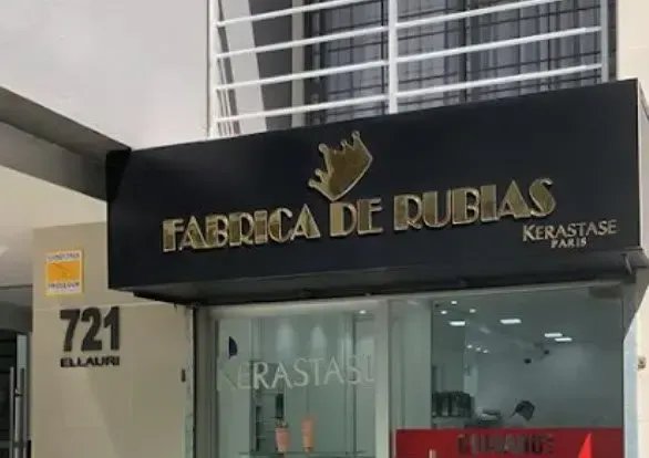 Frente de Fabrica de Rubias