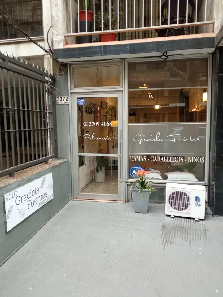 Frente de Peluquería Graciela