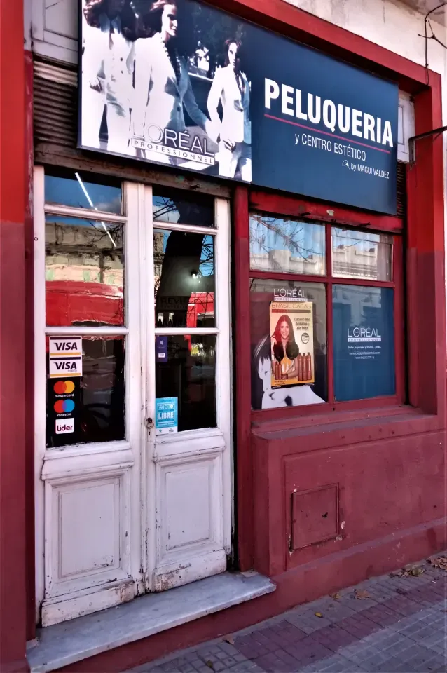 Frente de Peluquería Magui Valdez