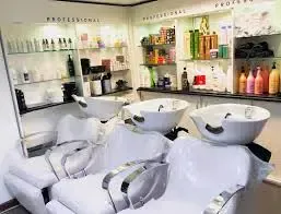 Frente de Peluquería Uma's