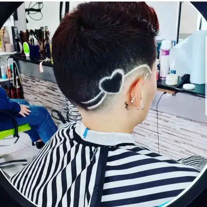 Foto 2 de Peluquería y Barbería S y M