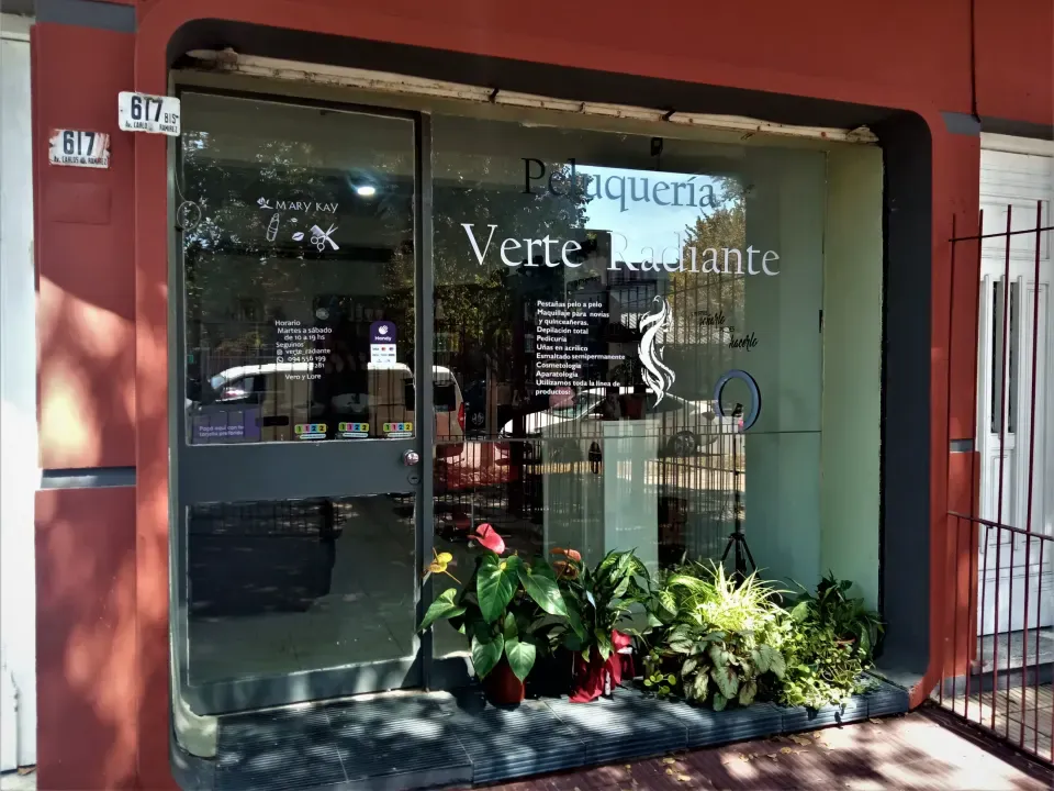 Foto 2 de Peluquería y Estética Verte Radiante