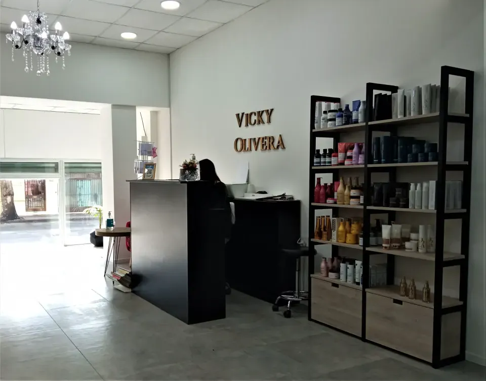 Frente de Vicky Olivera Peluquería de Diseño